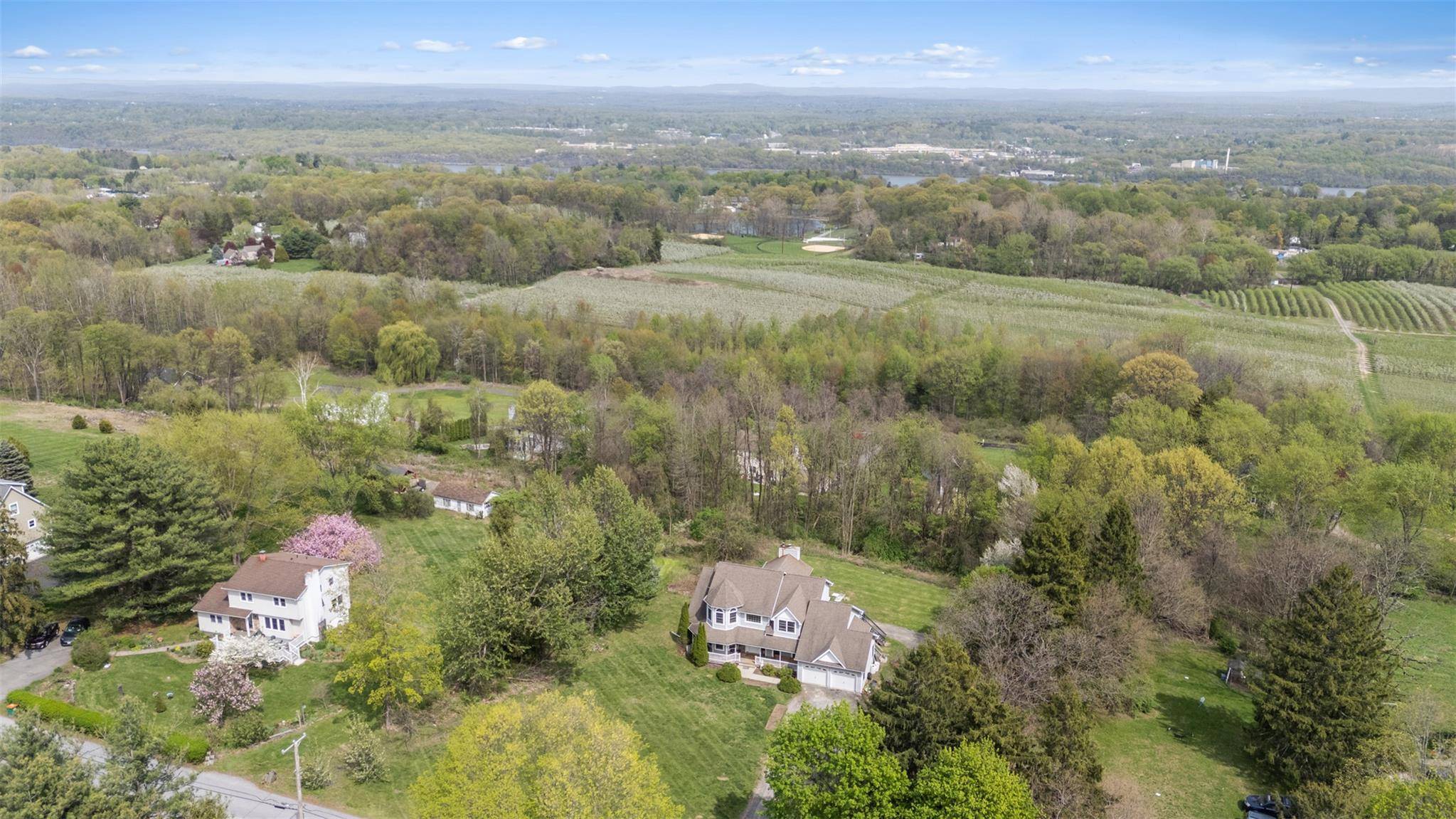 Milton, NY 12547,14 Clarks LN