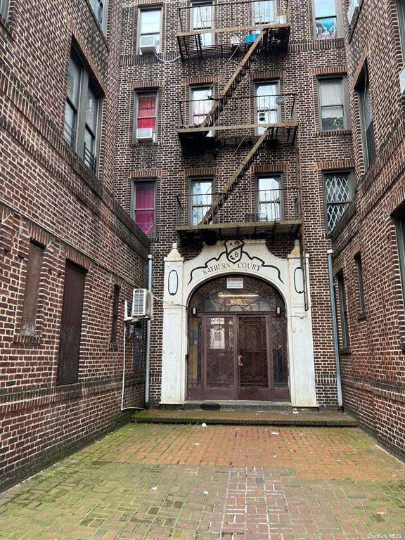 Ozone Park, NY 11416,97-52 75th Street #A1