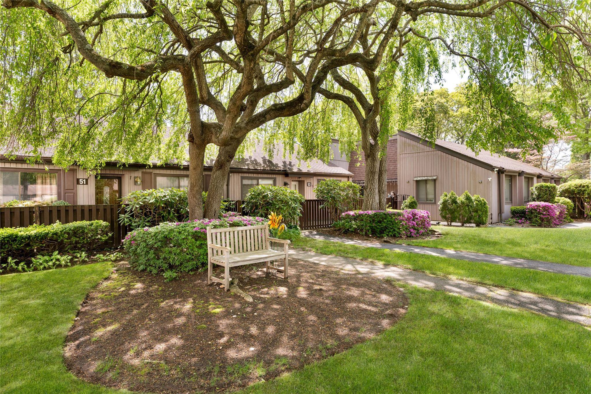 Stony Brook, NY 11790,51 Strathmore Gate DR