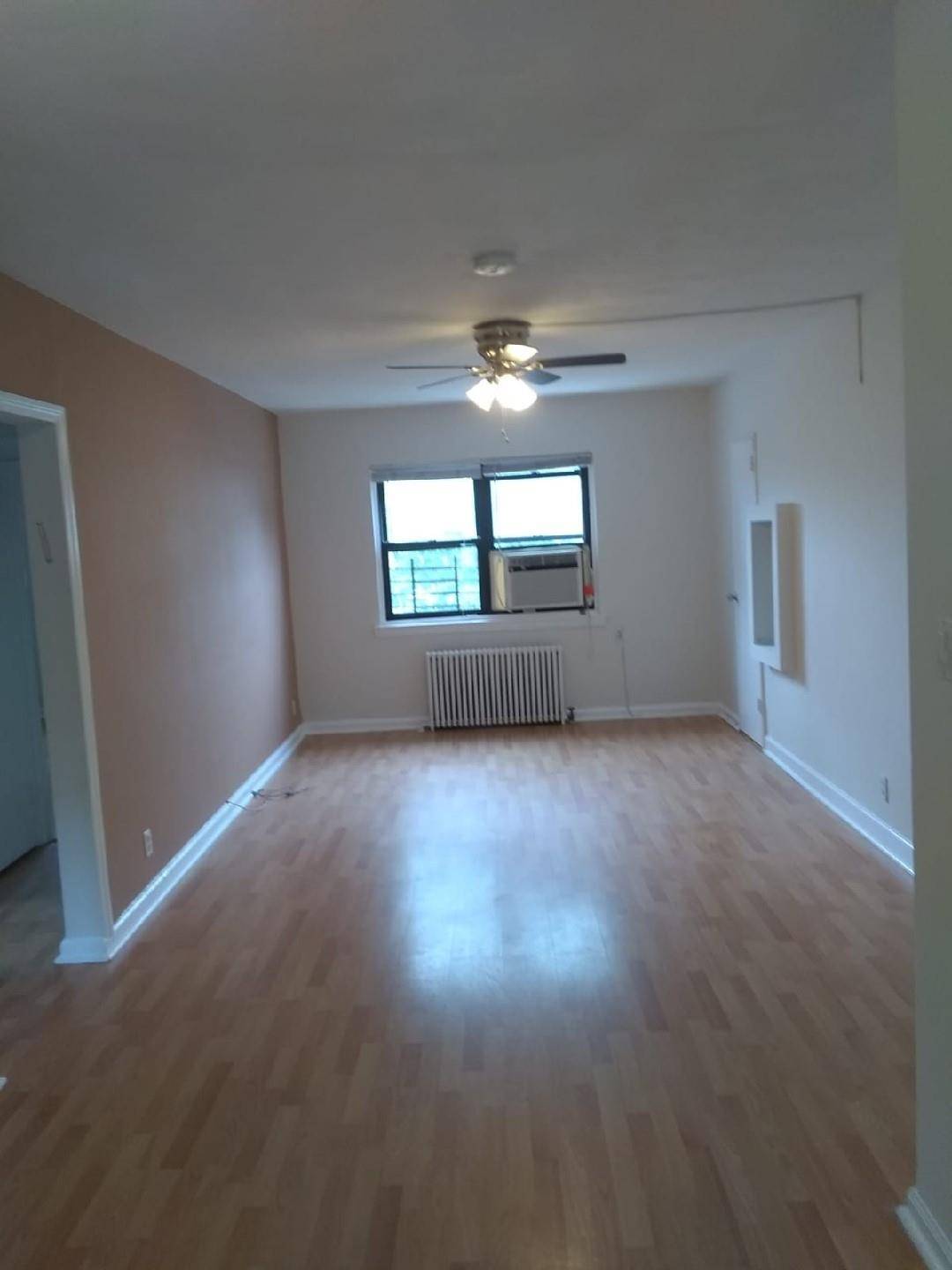 Kew Garden Hills, NY 11367,147-52 72 AVE #B