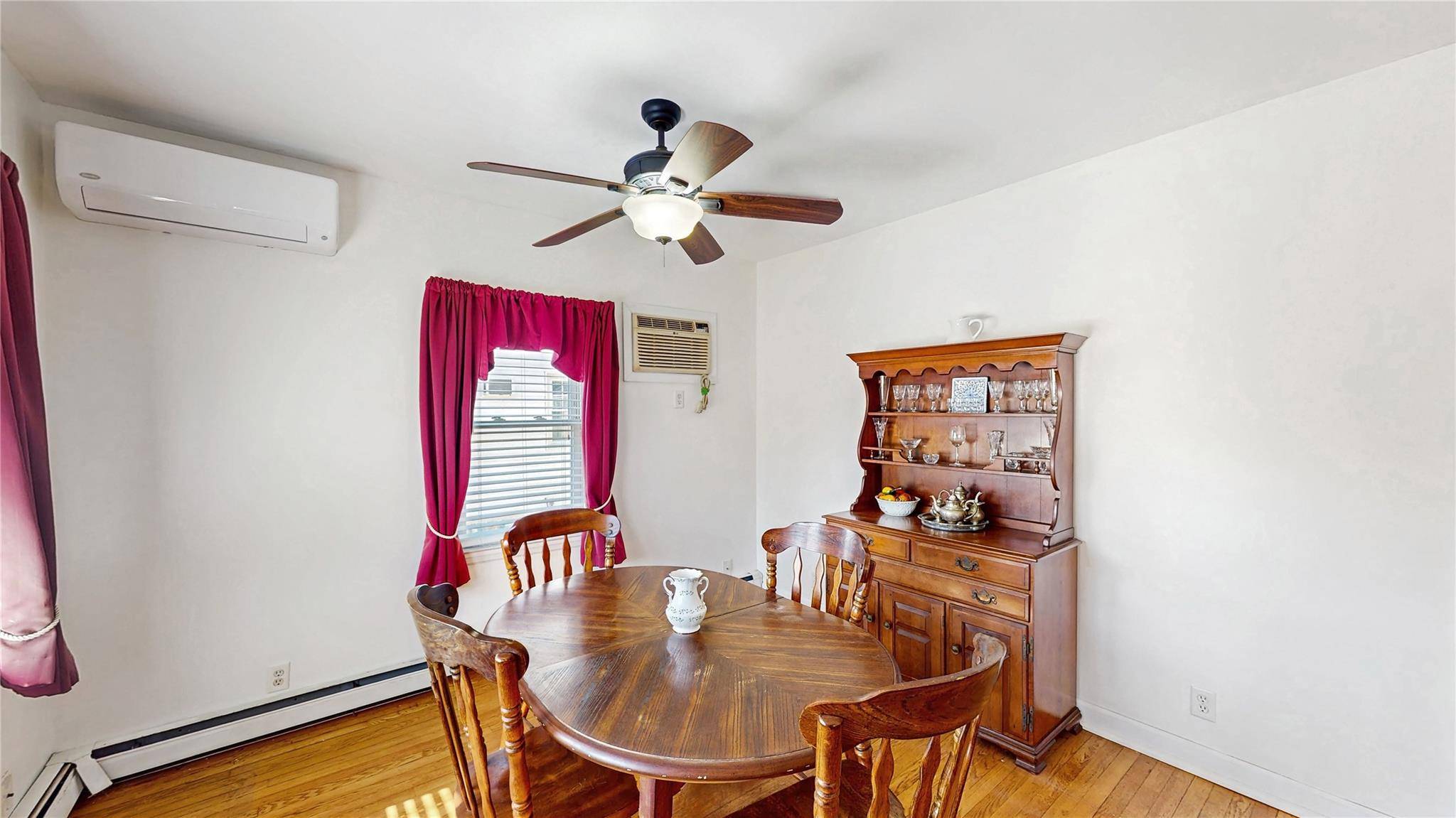 Oceanside, NY 11572,3294 4th ST