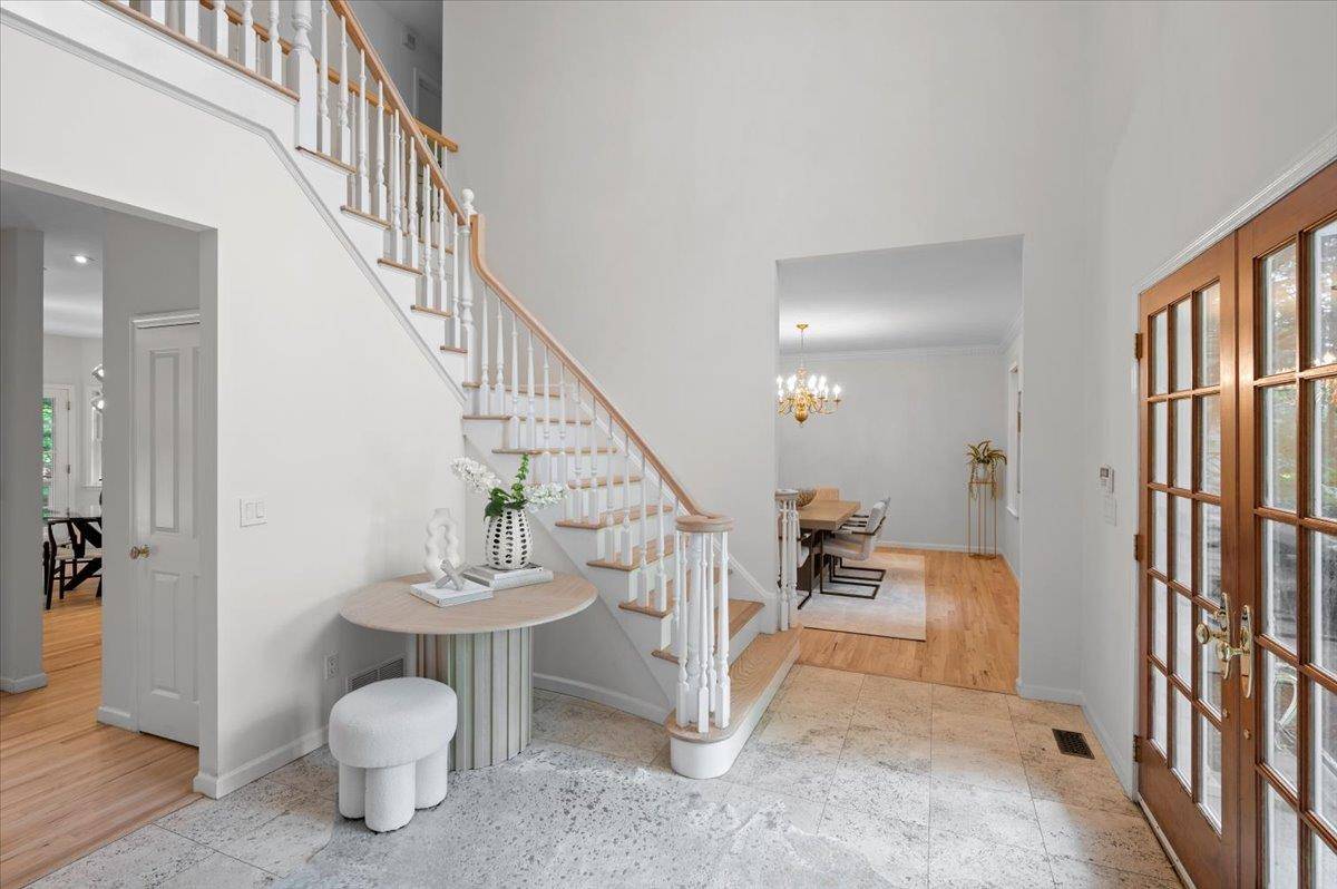 Katonah, NY 10536,169 Cherry ST