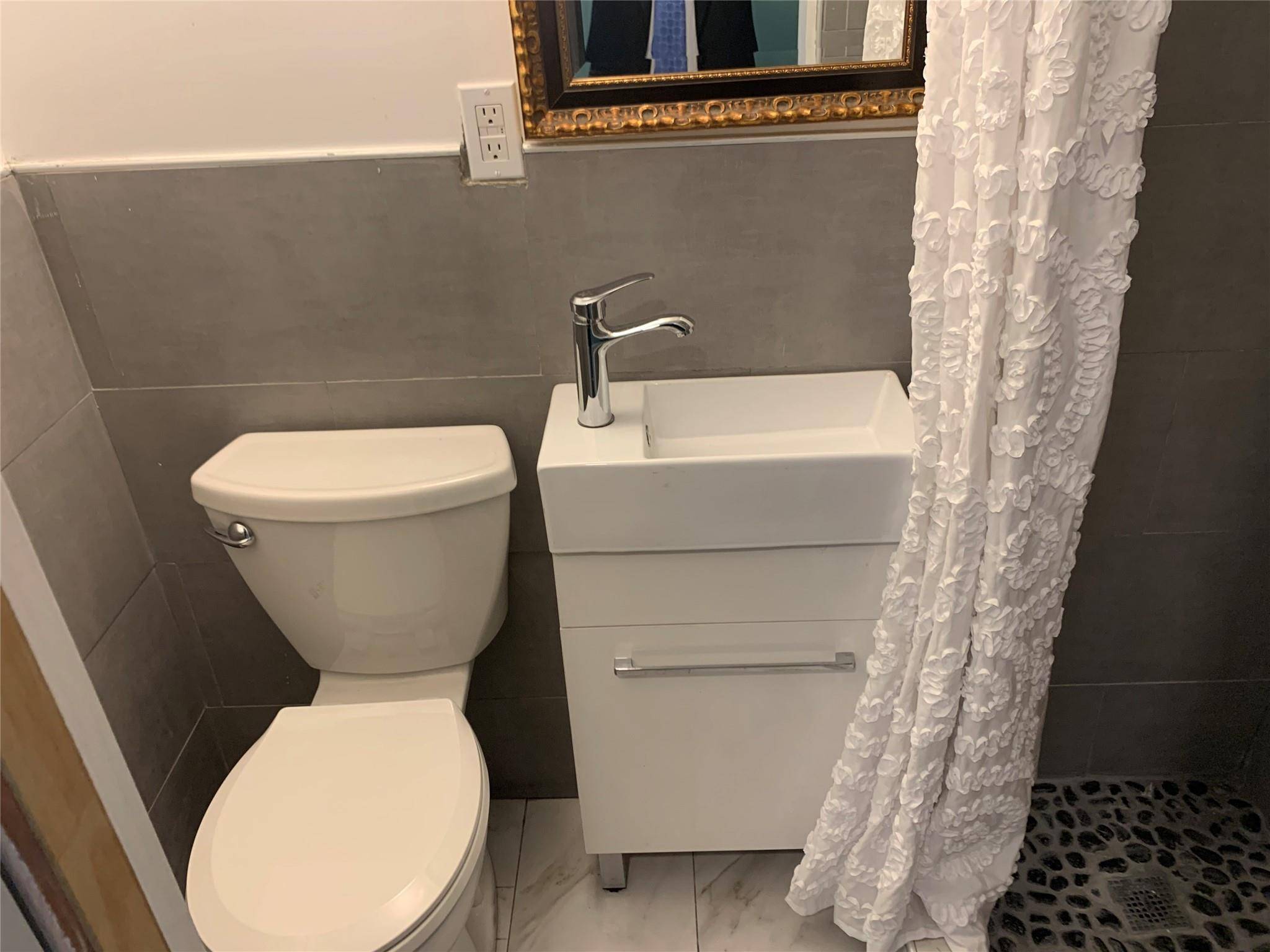 Elmont, NY 11003,333 Lehrer AVE