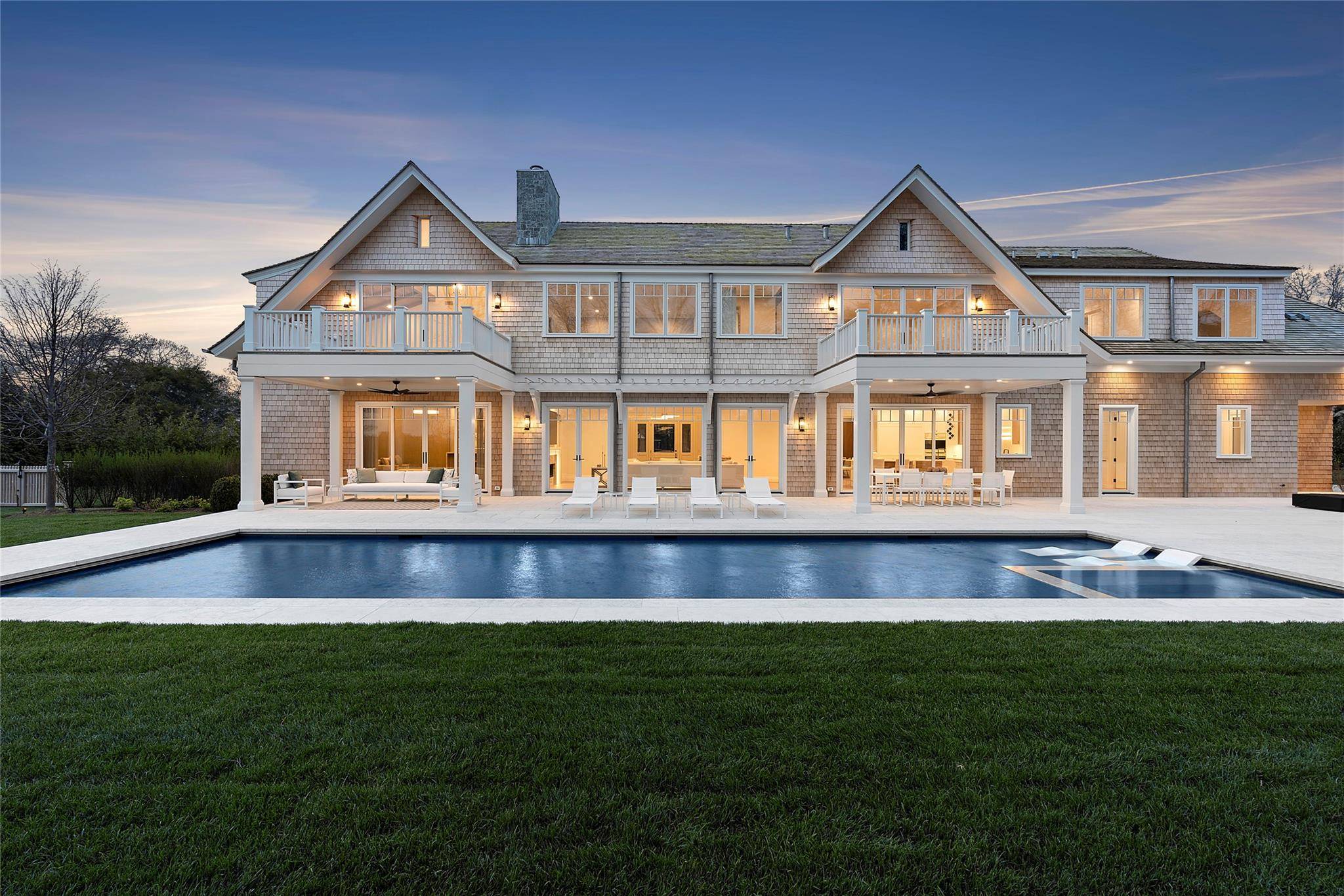 Westhampton Beach, NY 11978,171 Oneck LN