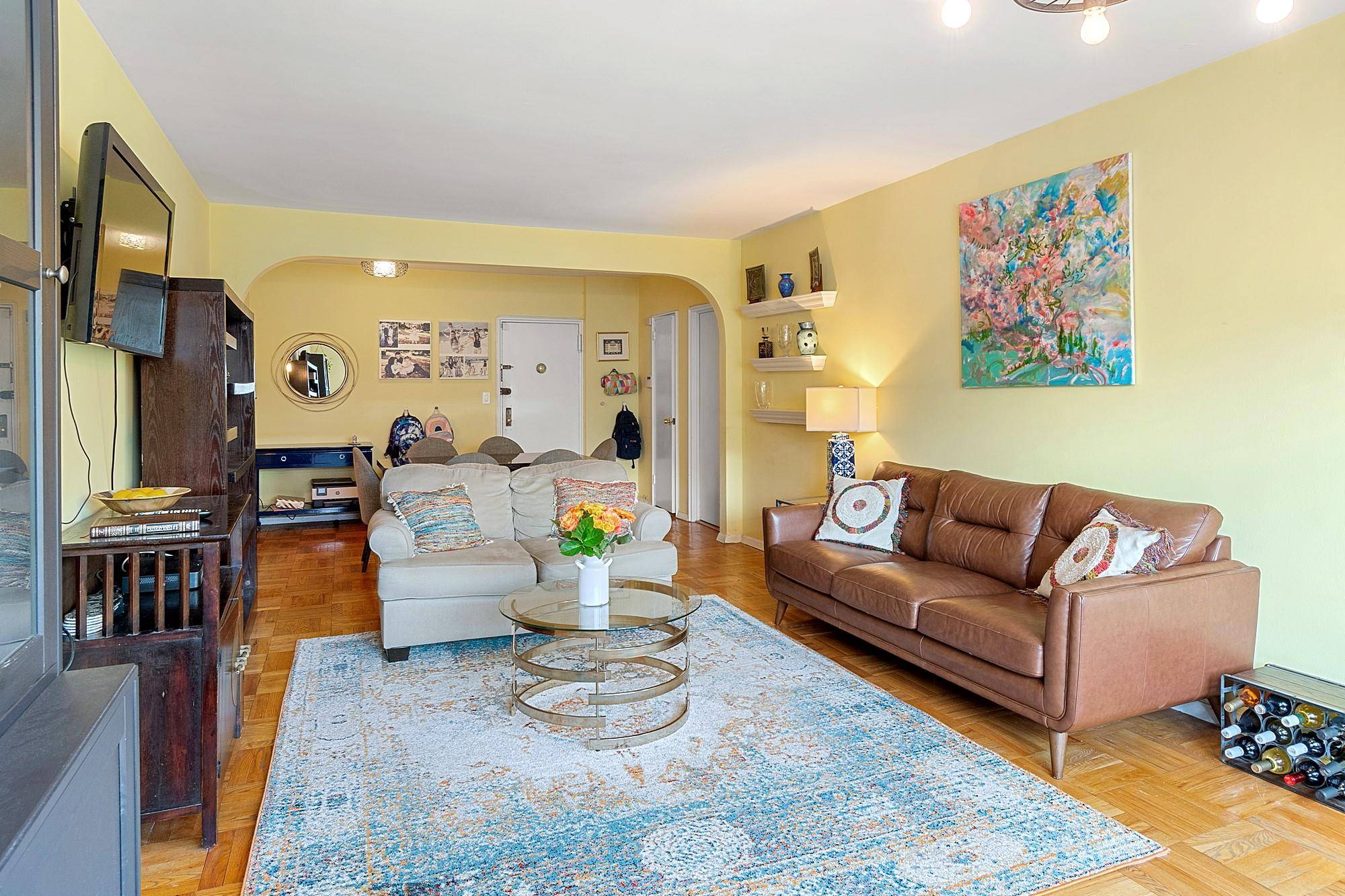 Bronx, NY 10463,2711 Henry Hudson Pkwy #5A