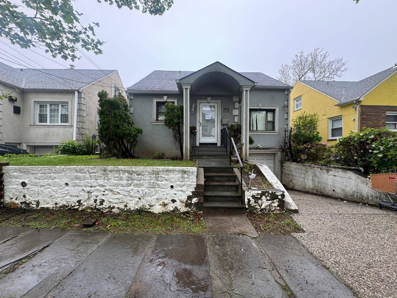 Mount Vernon, NY 10550,548 S 10th AVE