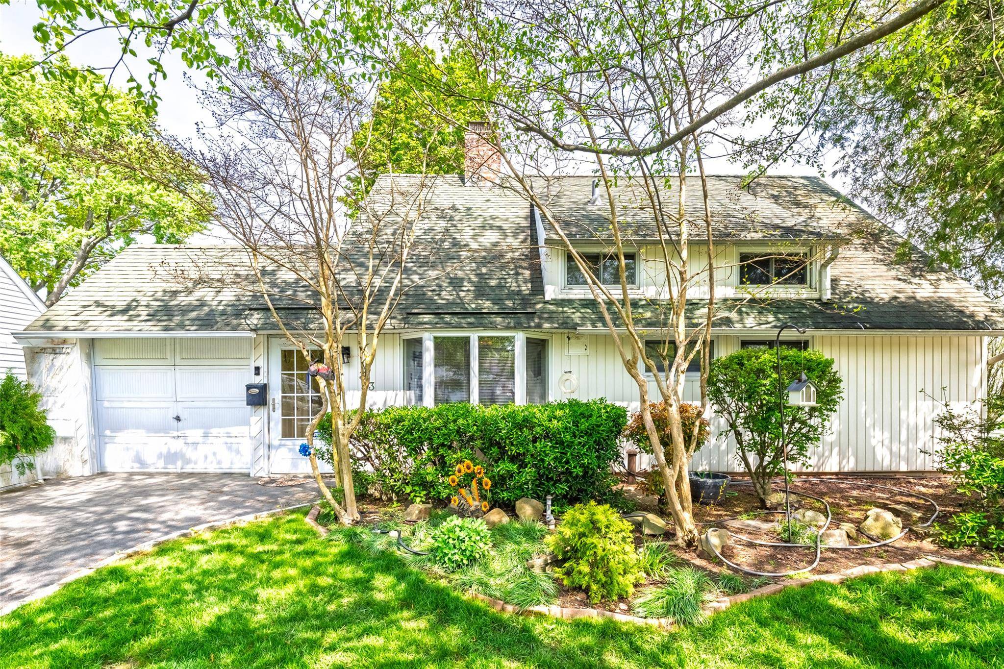 Hicksville, NY 11801,33 Atlas LN