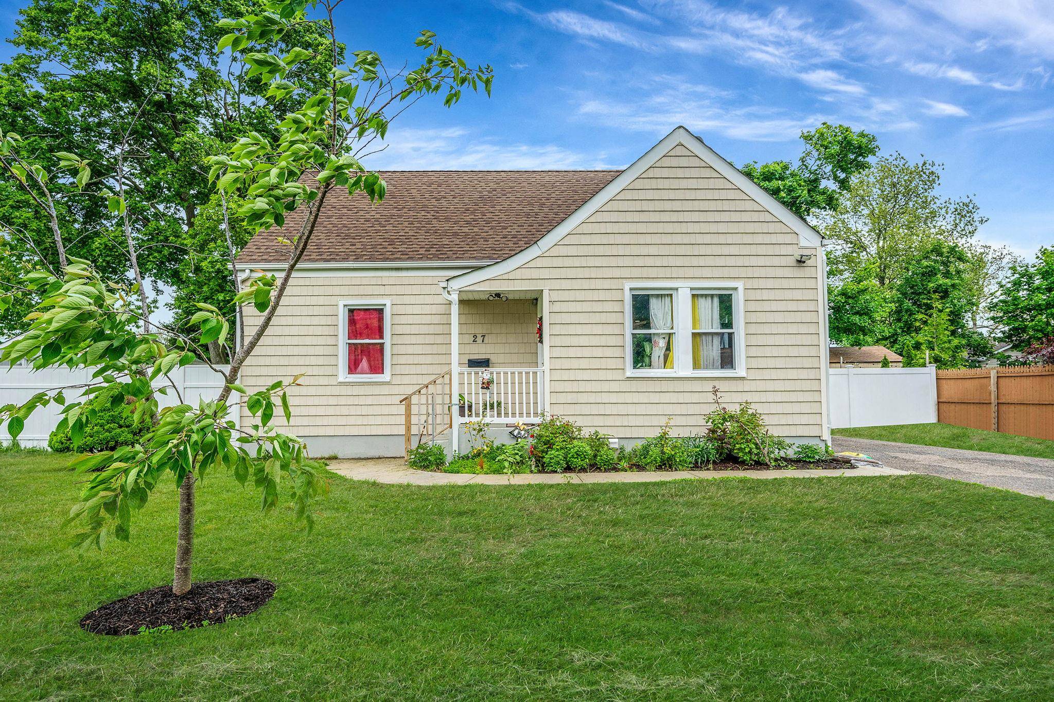 Central Islip, NY 11722,27 William AVE