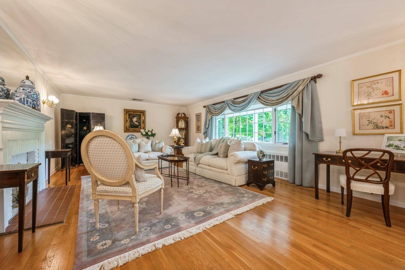 Garden City, NY 11530,95 Washington AVE