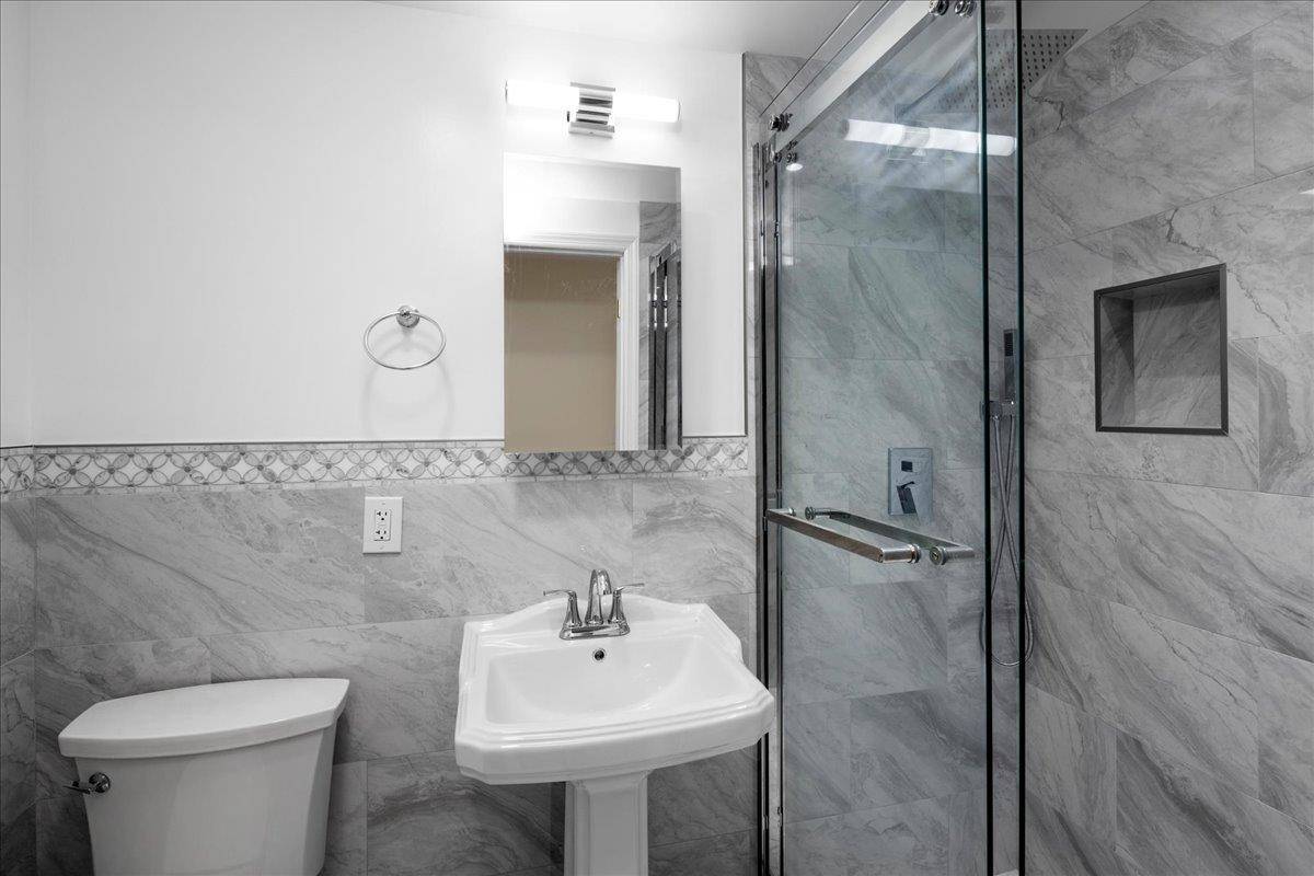 Woodmere, NY 11598,3 Harvard RD