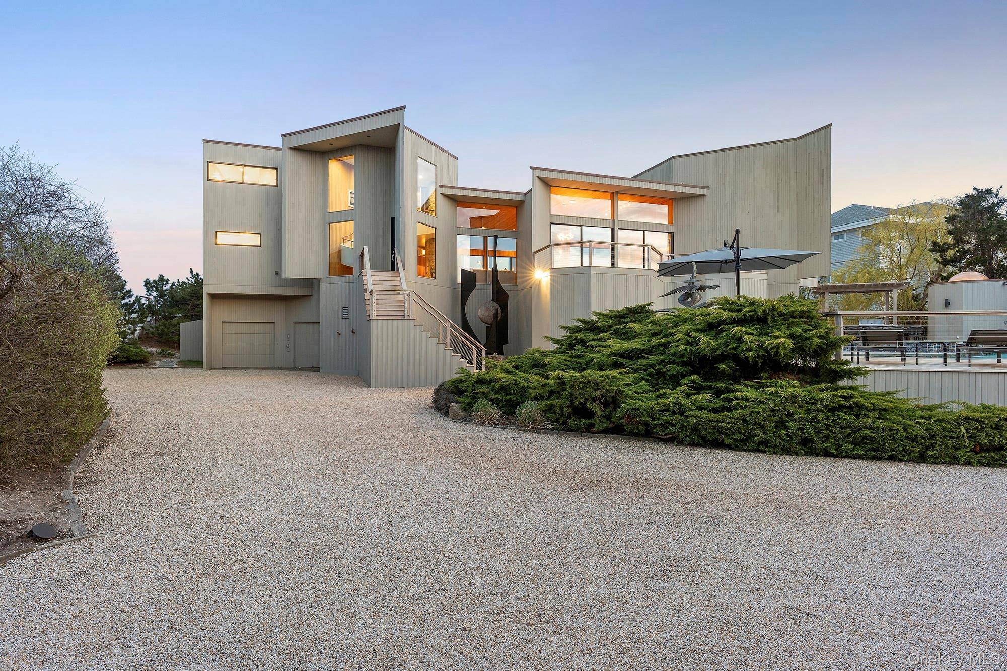 Westhampton Beach, NY 11978,199 Dune RD