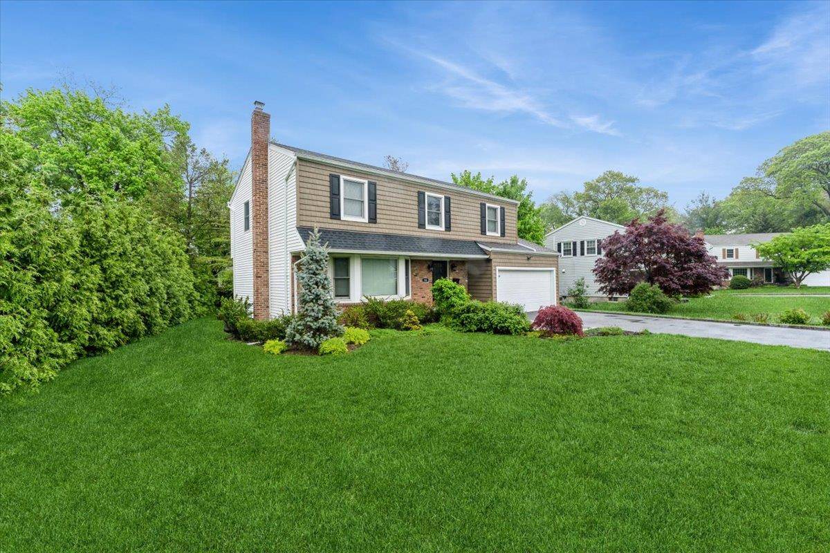 Glen Head, NY 11545,16 Terry CT