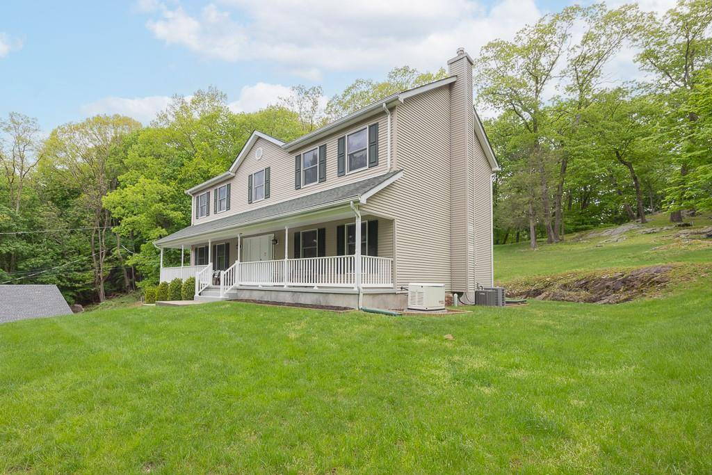 Stony Point, NY 10980,253 W Main ST
