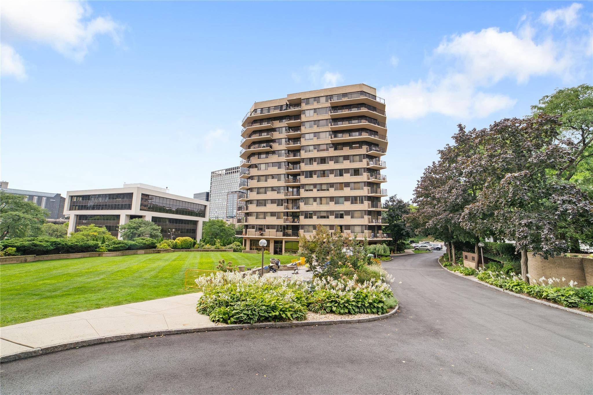 White Plains, NY 10601,25 Rockledge AVE #501