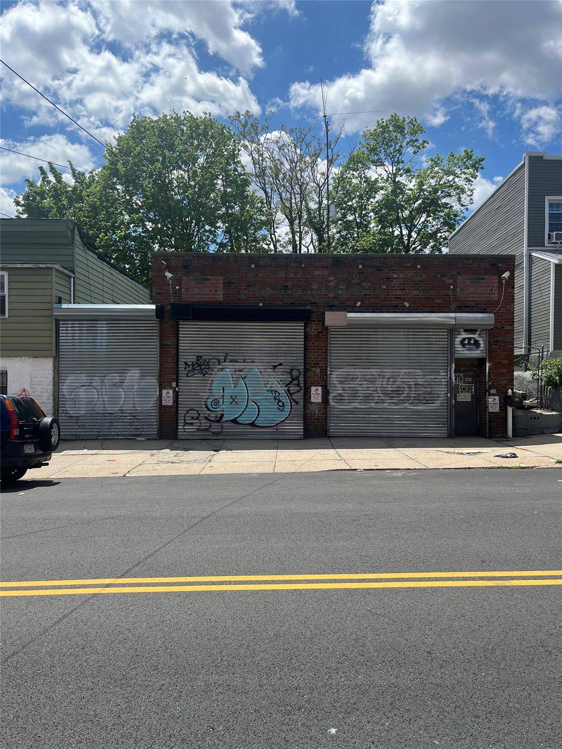 Corona, NY 11368,110-18 Corona AVE