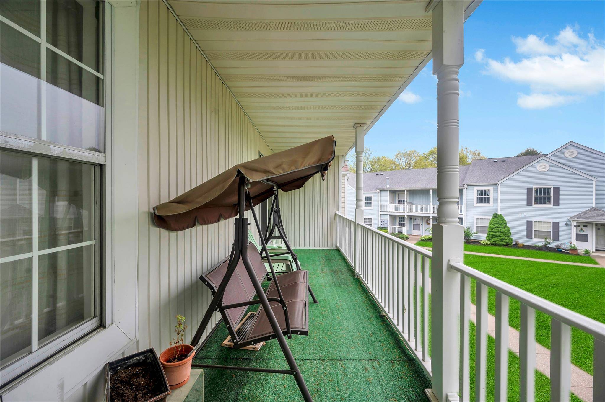Middle Island, NY 11953,275 Fairview CIR #275