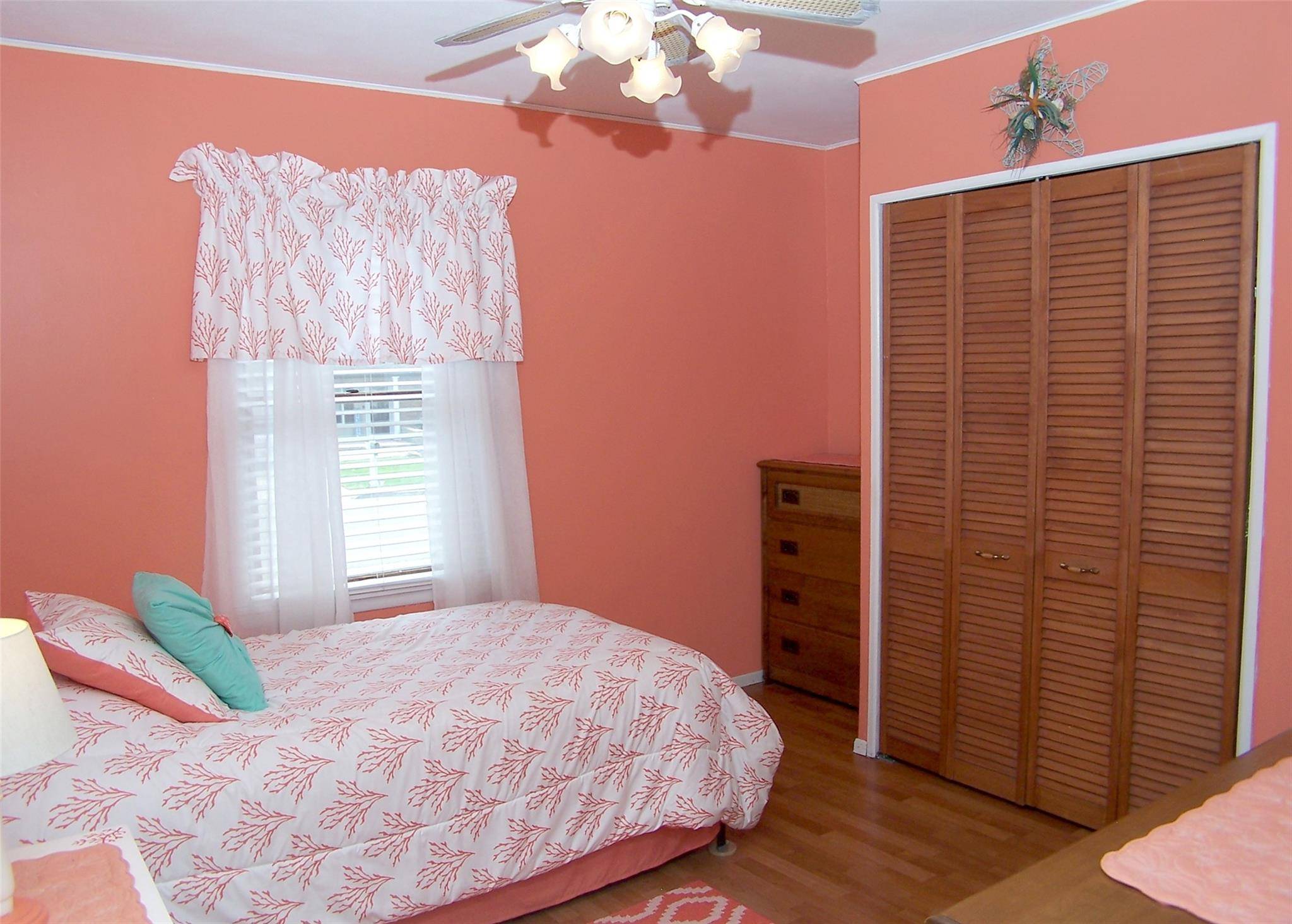 Holbrook, NY 11741,79 Live Oak DR
