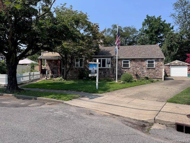 North Bellmore, NY 11710,980 Siems CT