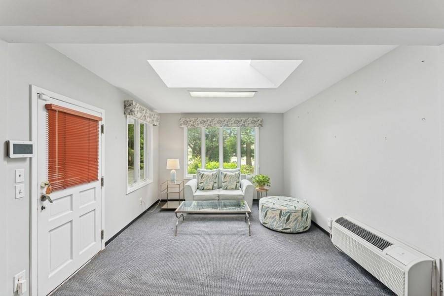 Garden City, NY 11530,2 Wyatt RD