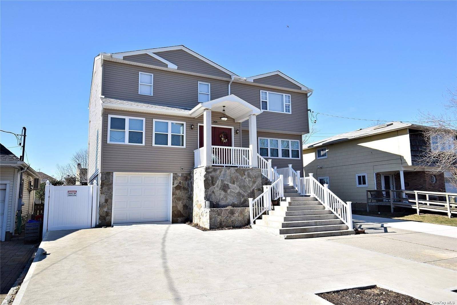 Baldwin, NY 11510,3434 Colony Drive