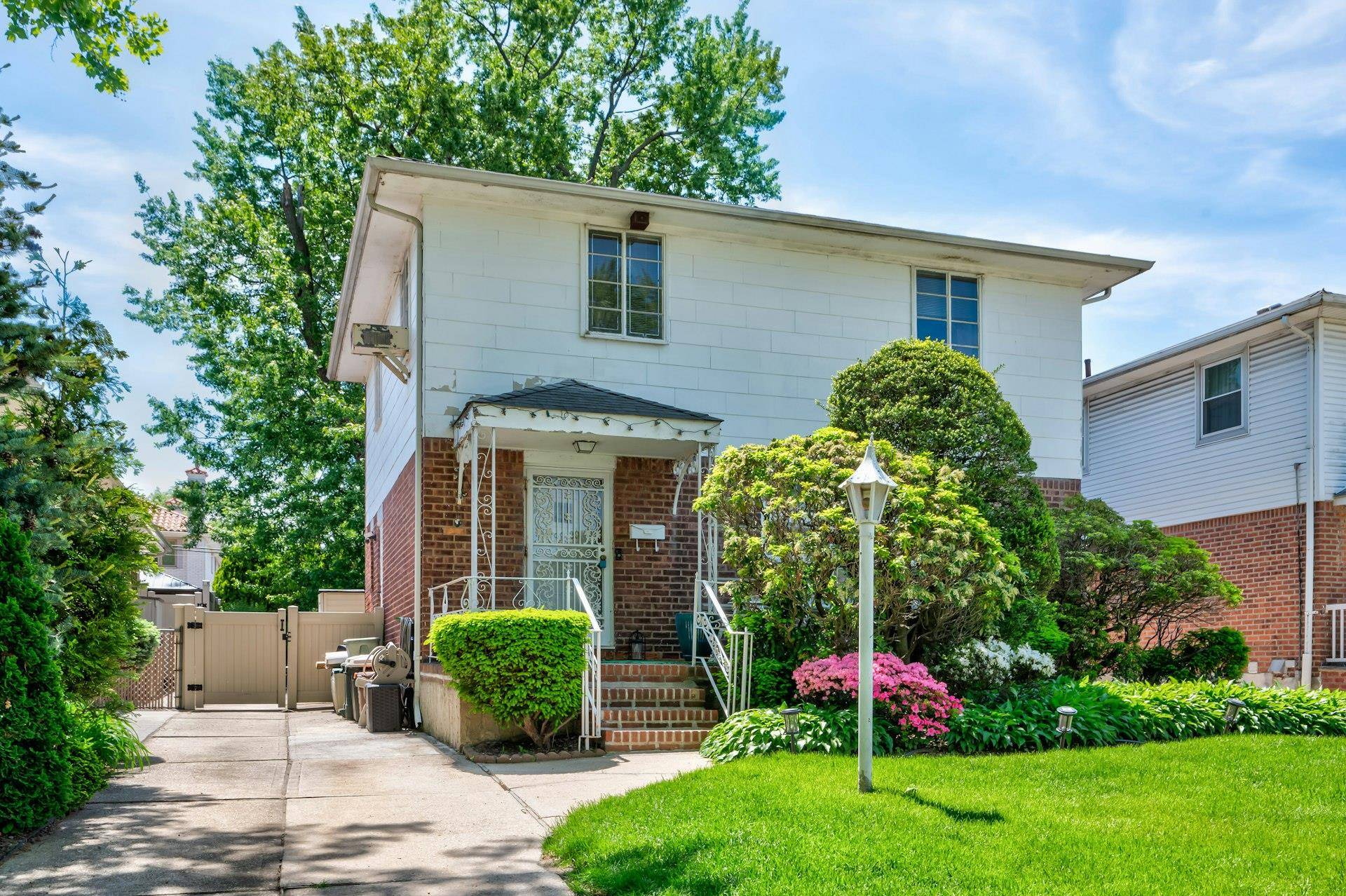 Fresh Meadows, NY 11365,198-20 50th AVE