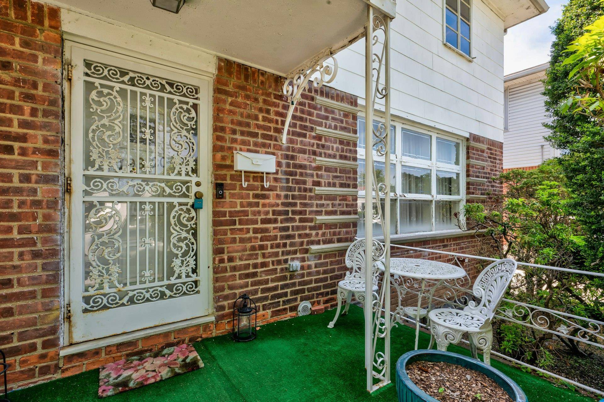 Fresh Meadows, NY 11365,198-20 50th AVE