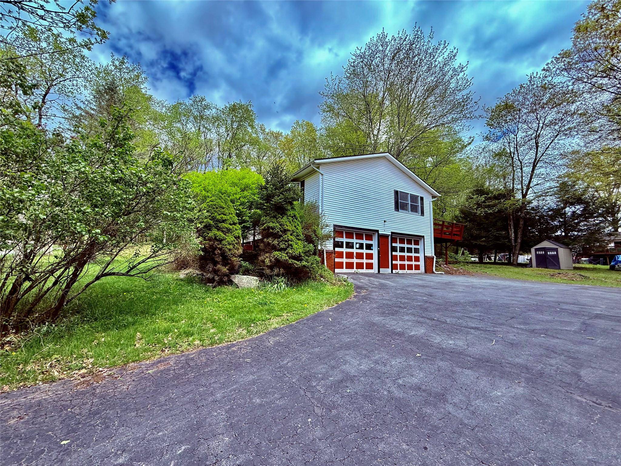 Mountain Dale, NY 12763,6 Pine AVE