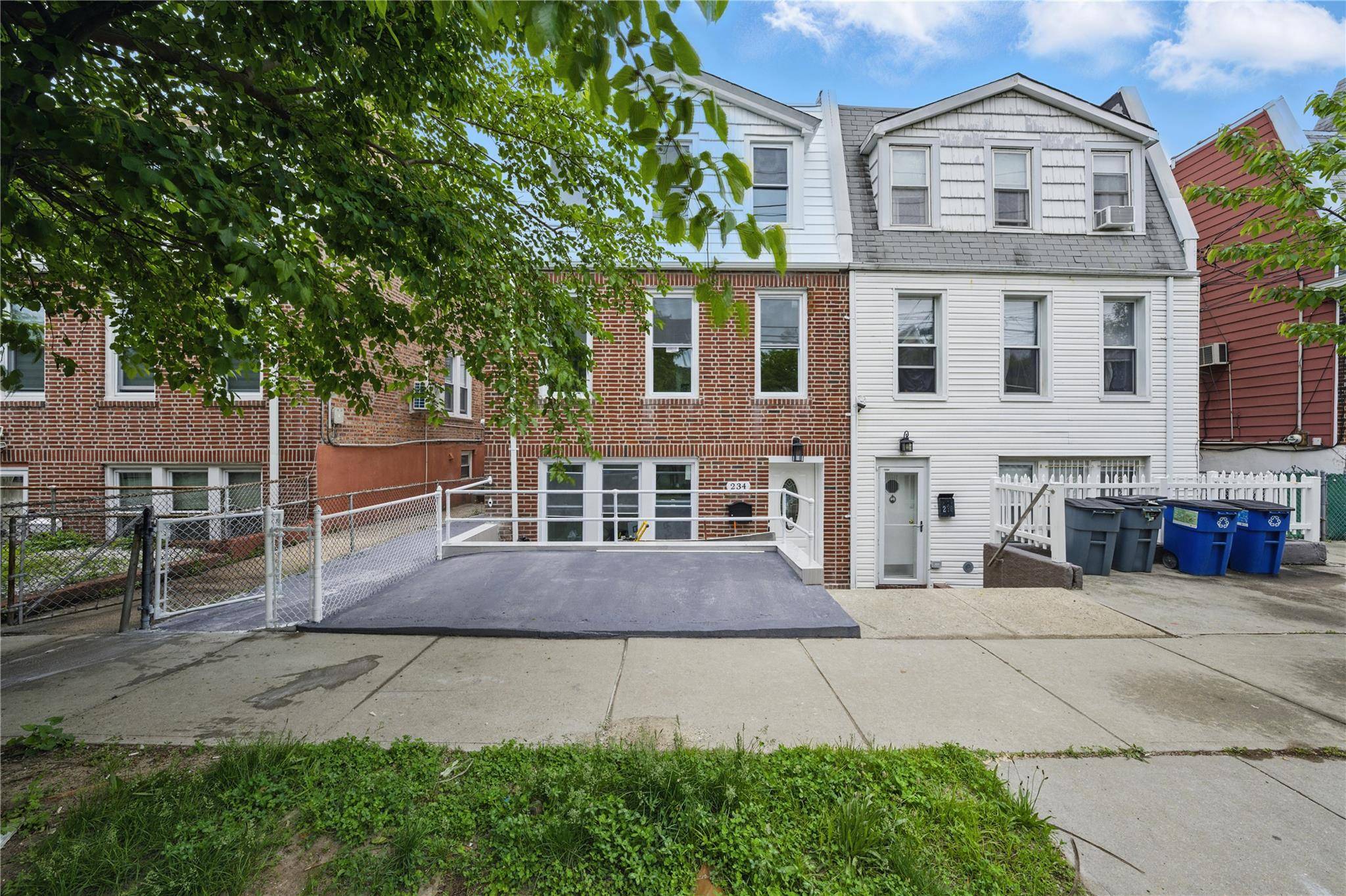 Bronx, NY 10465,234 Quincy AVE