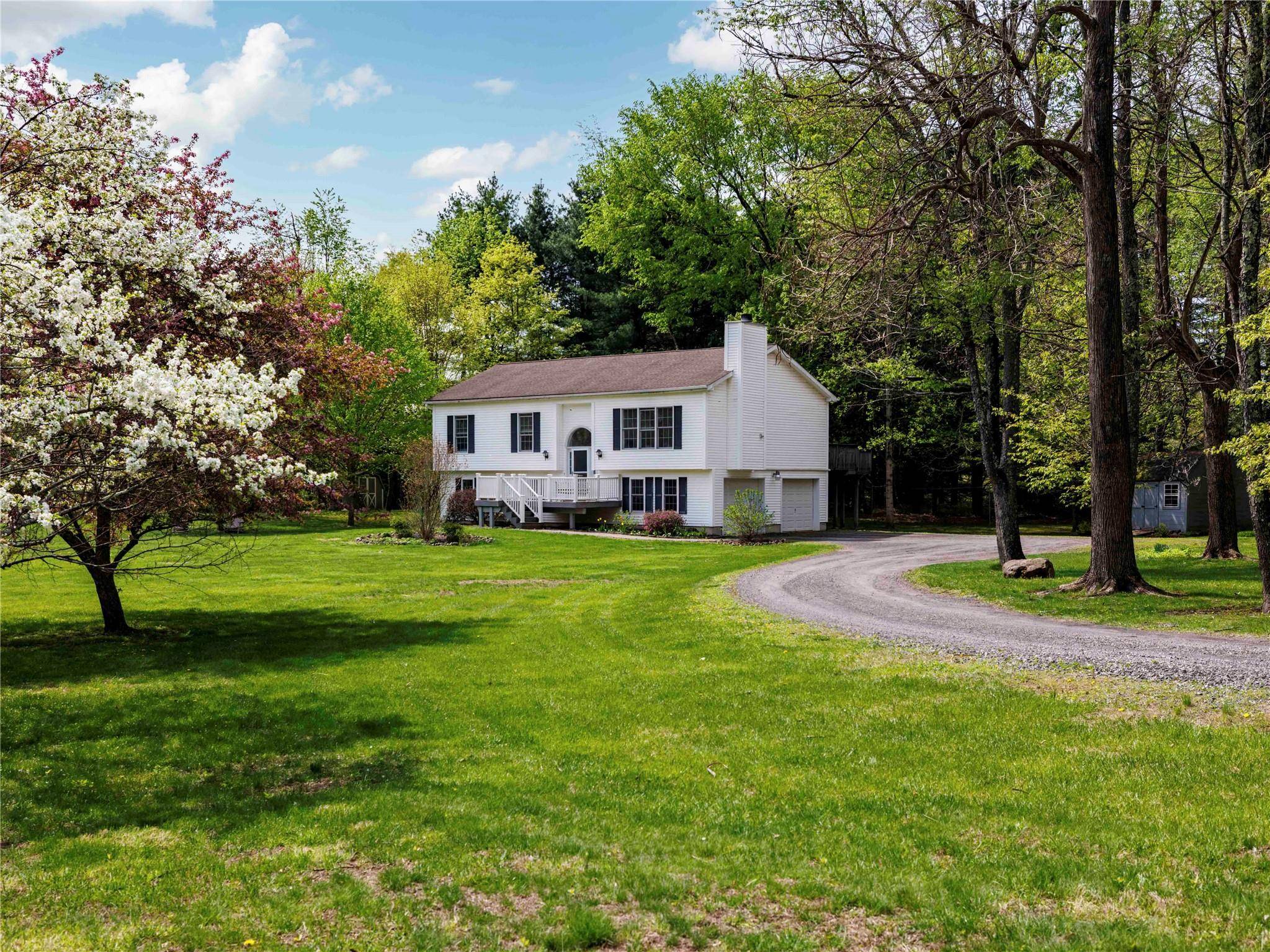 New Paltz, NY 12561,136 S Ohioville RD