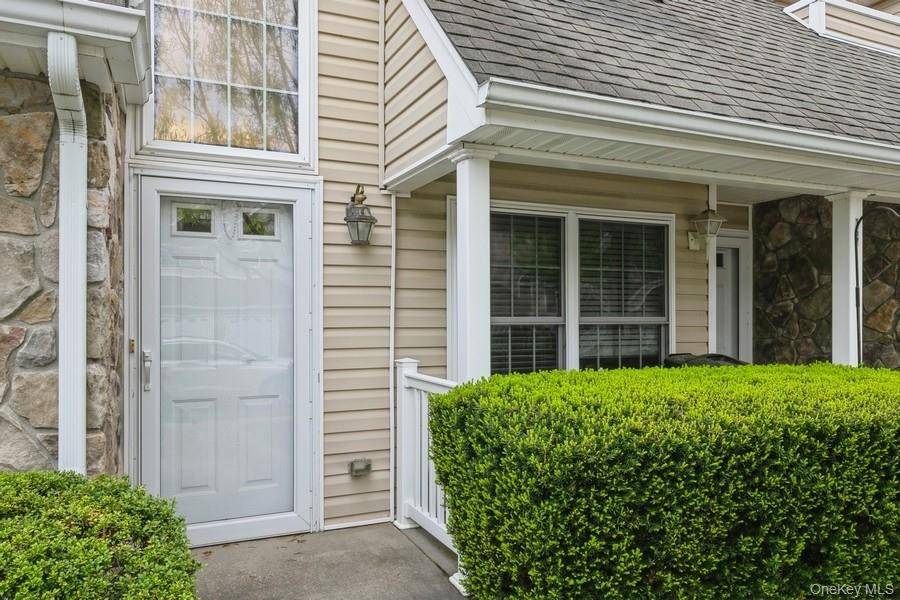 Dix Hills, NY 11746,156 Christine DR