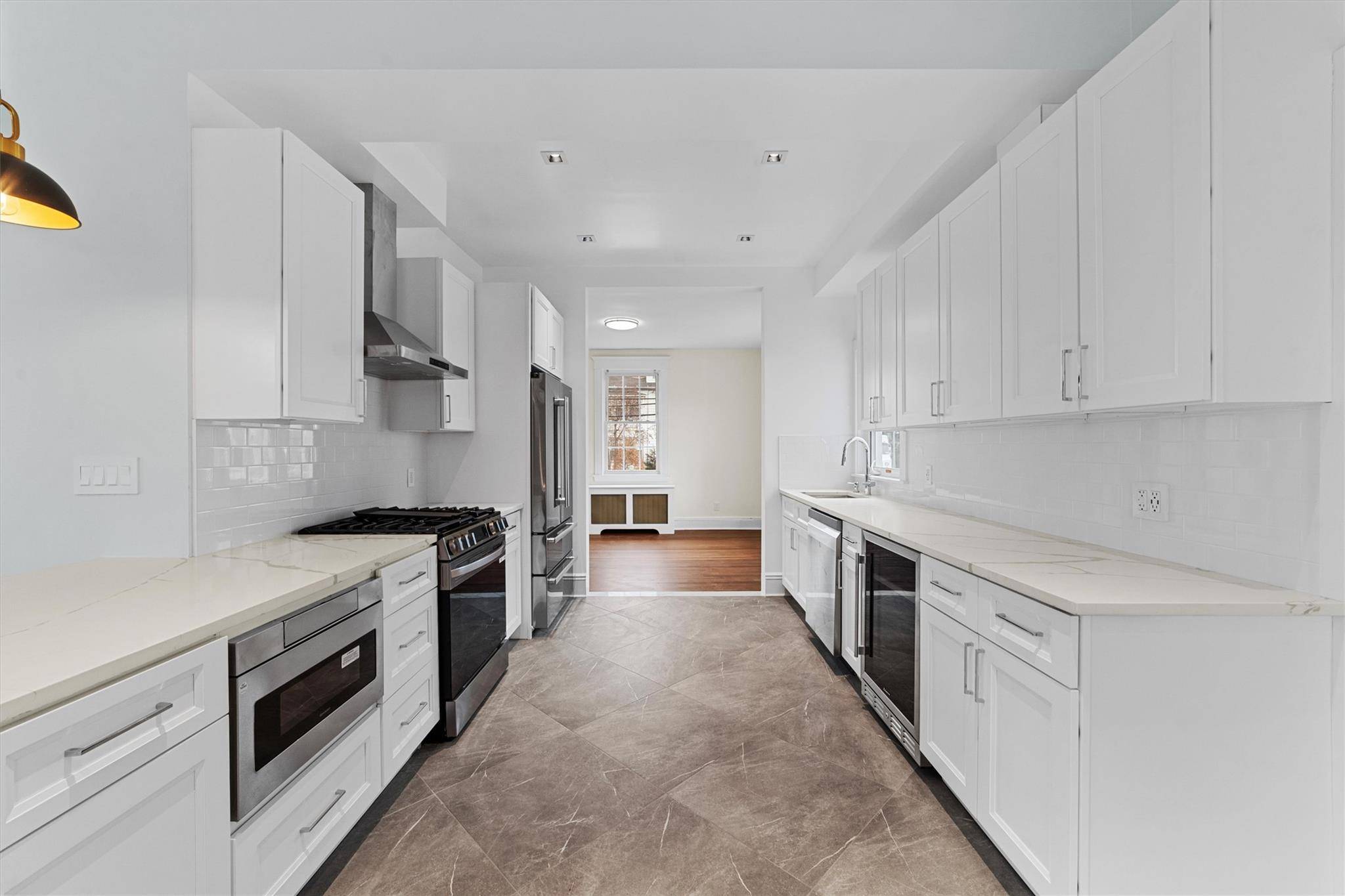 Yonkers, NY 10701,70 Normandy RD