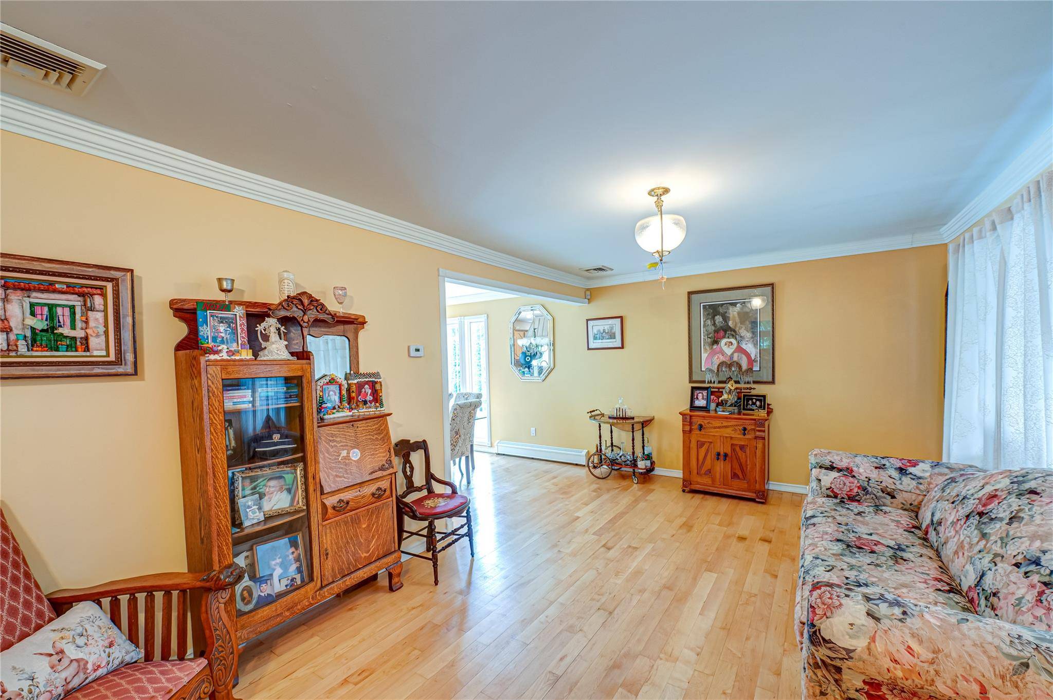 East Northport, NY 11731,343 Townline RD