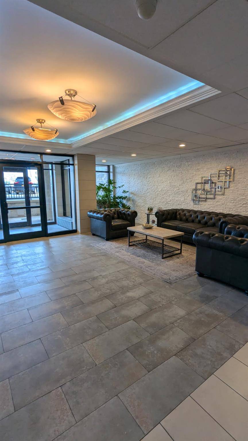 Long Beach, NY 11561,740 East Broadway #2F