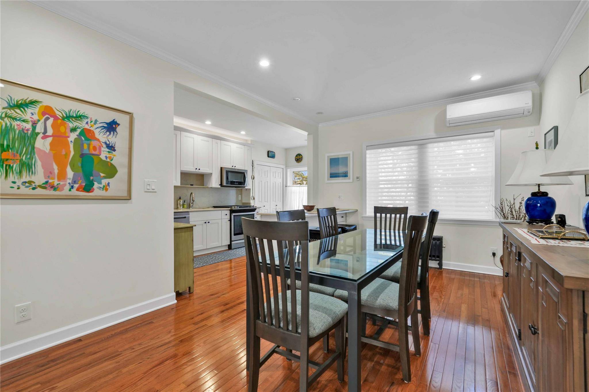 East Elmhurst, NY 11369,3048 90th ST