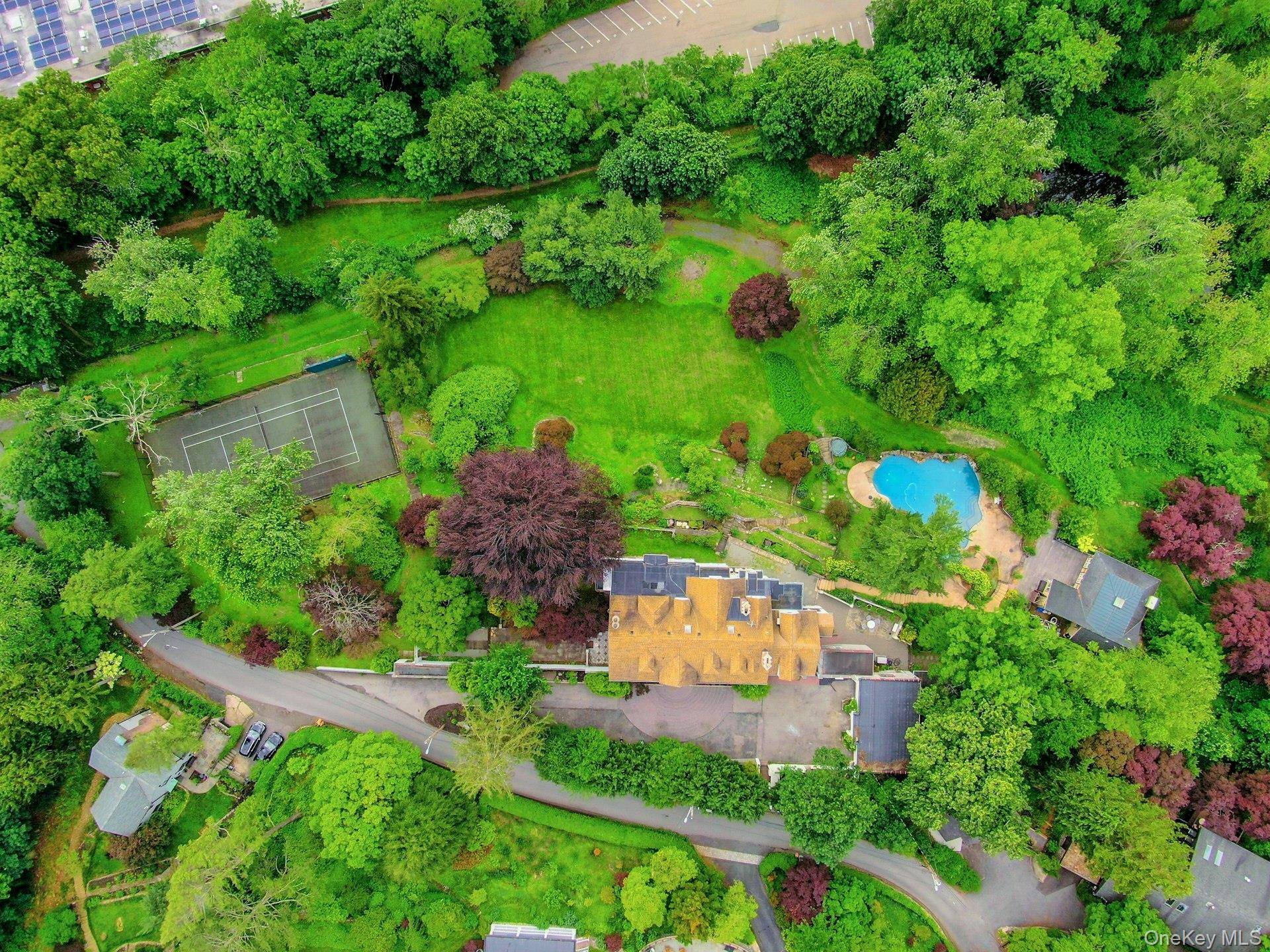 Tarrytown, NY 10591,57 Cobb LN