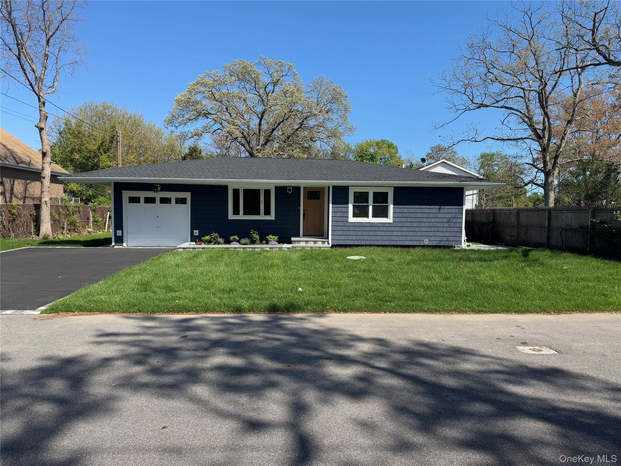 Wyandanch, NY 11798,9 Henry ST