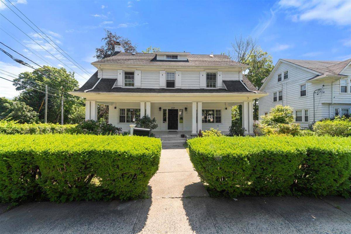 Mount Vernon, NY 10552,257 Sheridan AVE