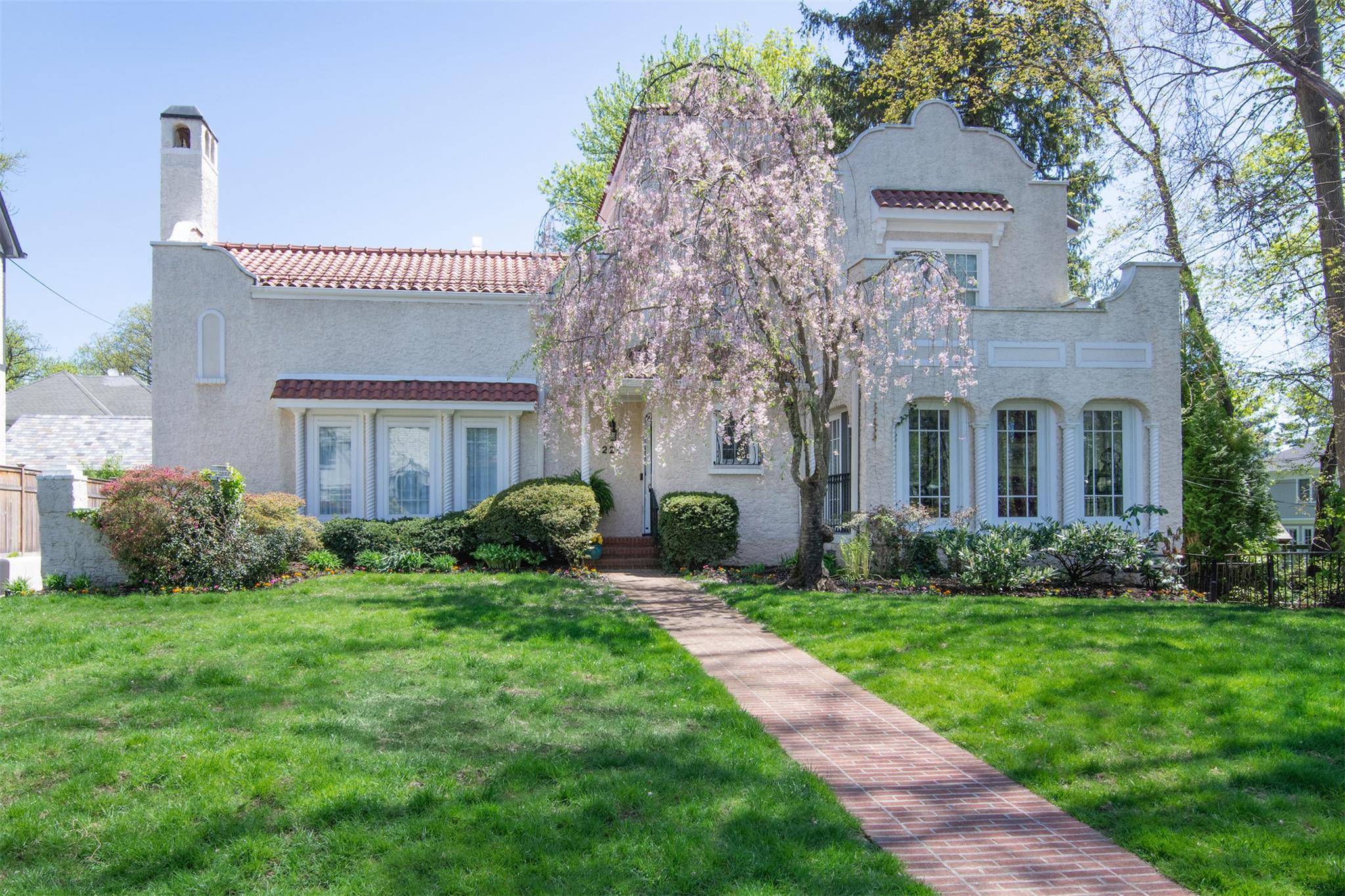 Pelham, NY 10803,228 Hudson ST