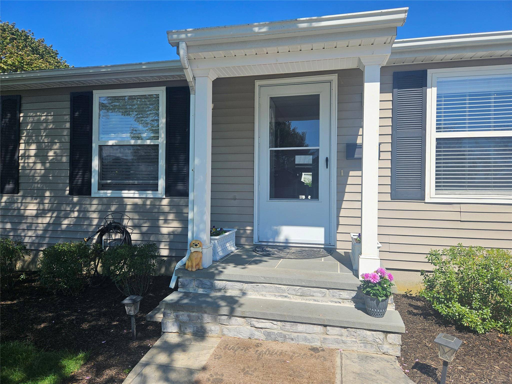 Manorville, NY 11949,3 Limetree DR