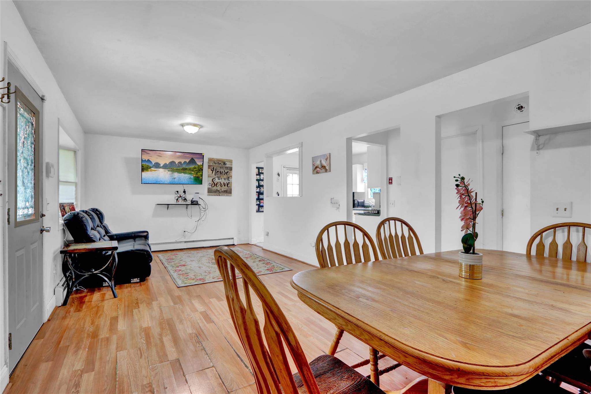 West Islip, NY 11795,24 Haynes AVE