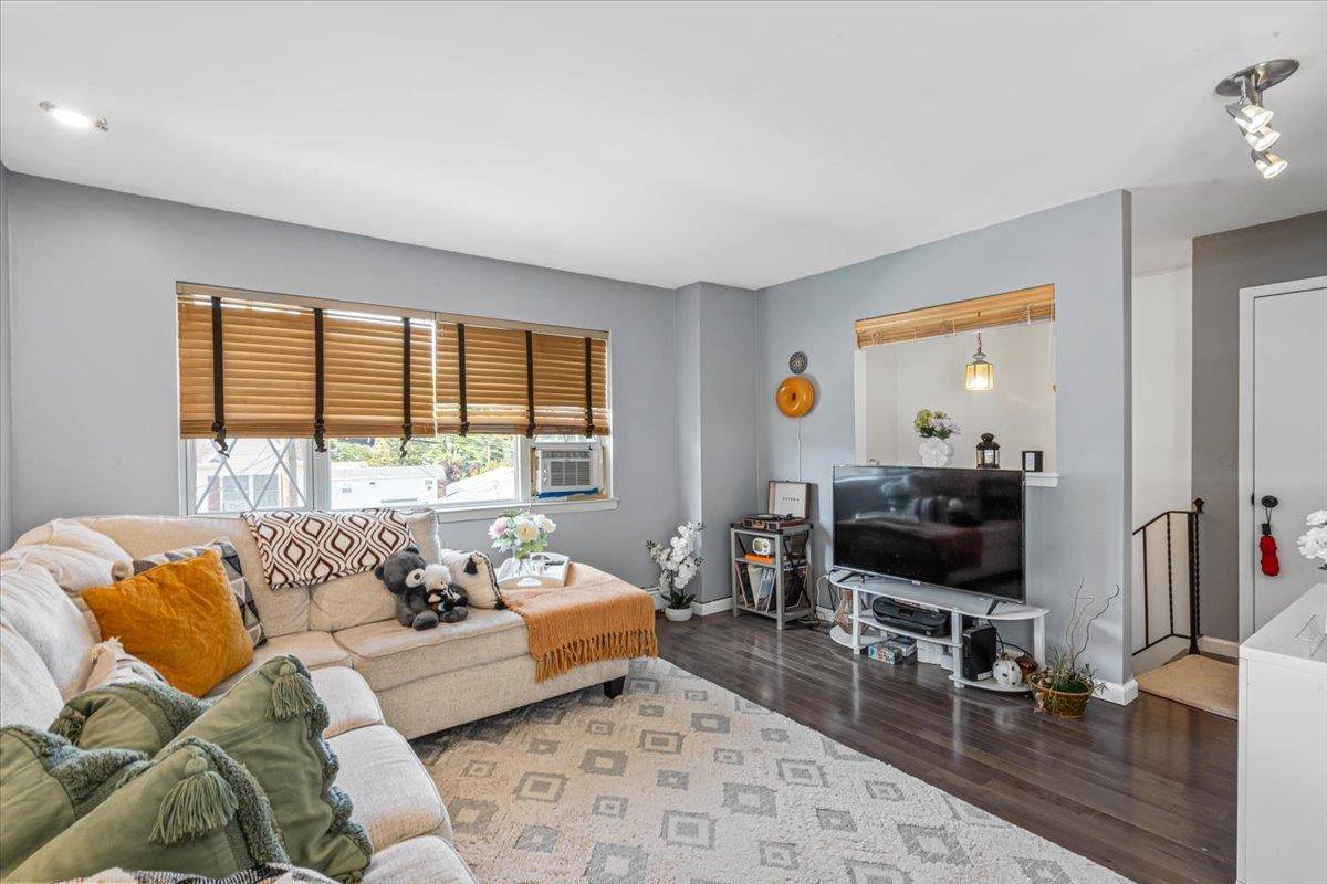 South Floral Park, NY 11001,175 Frederick AVE