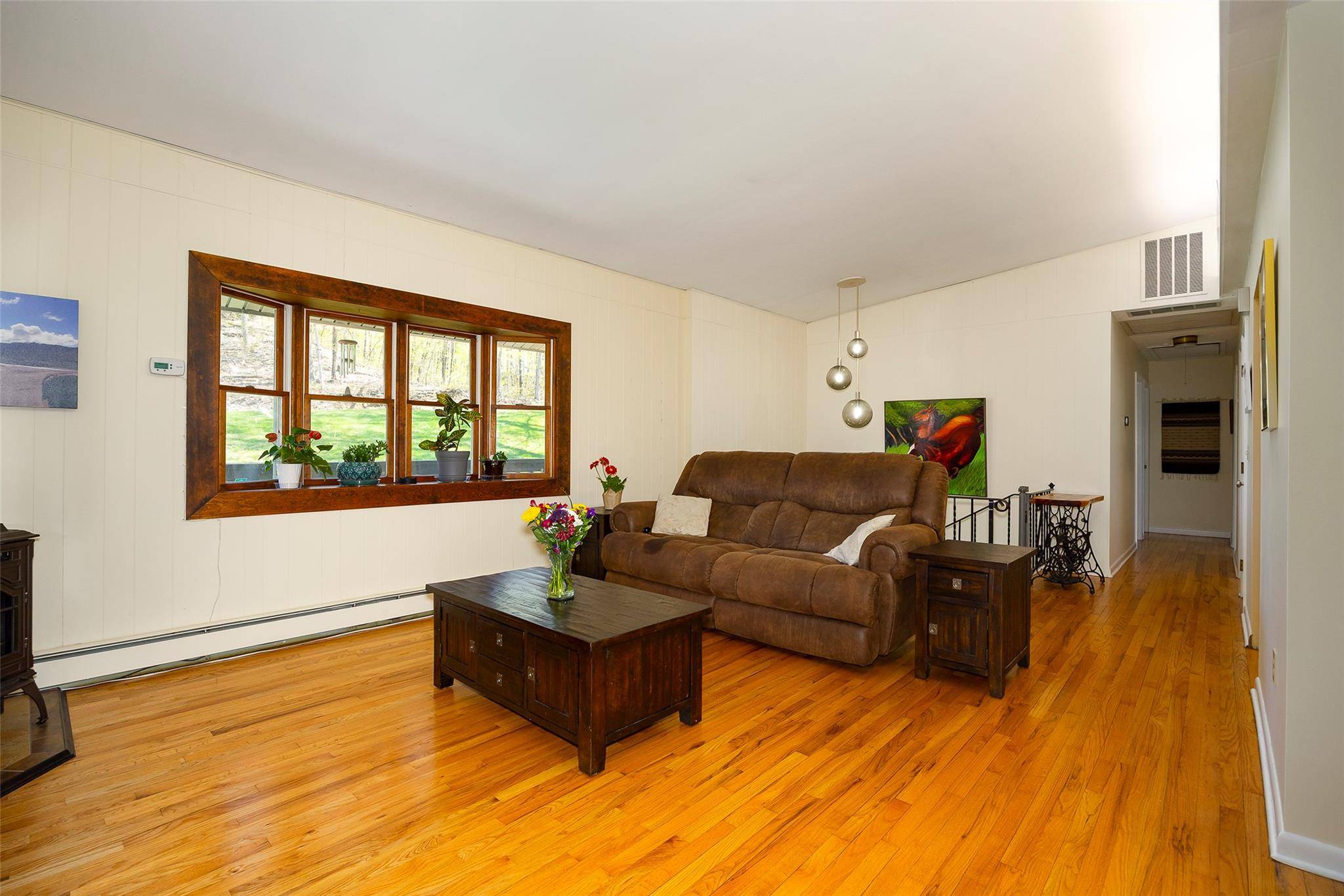 Hyde Park, NY 12538,185 Roosevelt RD