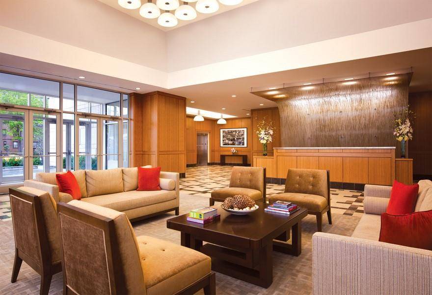 Flushing, NY 11354,40-22 College Point BLVD #7Q