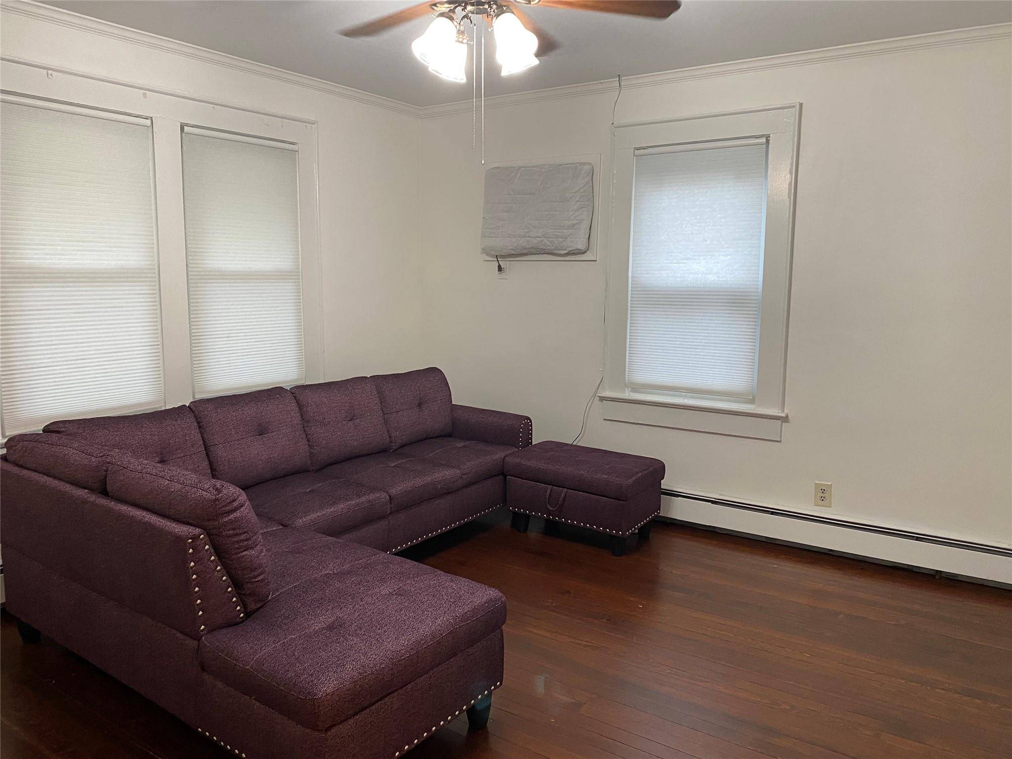 Port Washington, NY 11050,6 Pulaski PL