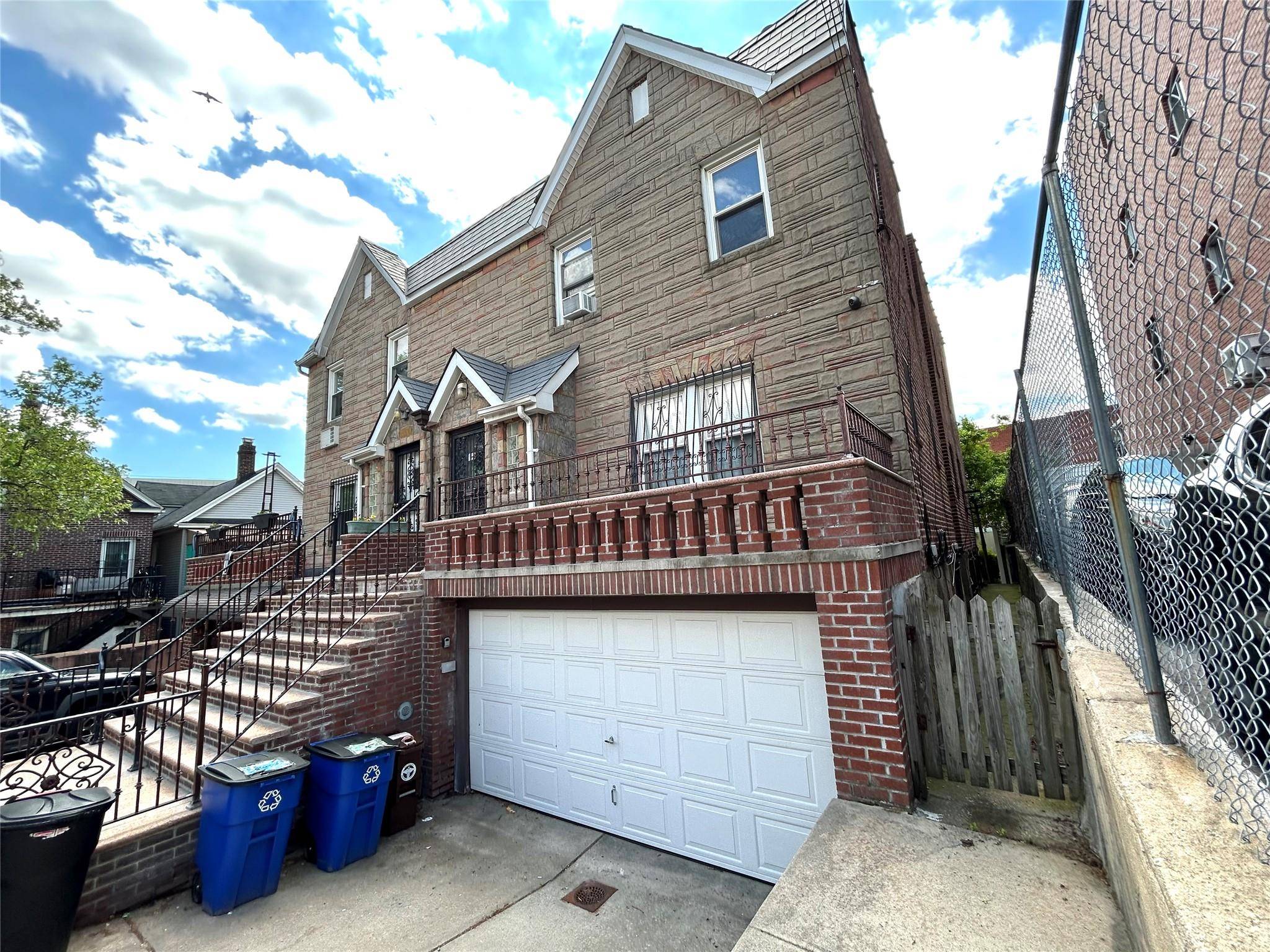Woodside, NY 11377,44-10 72nd Street