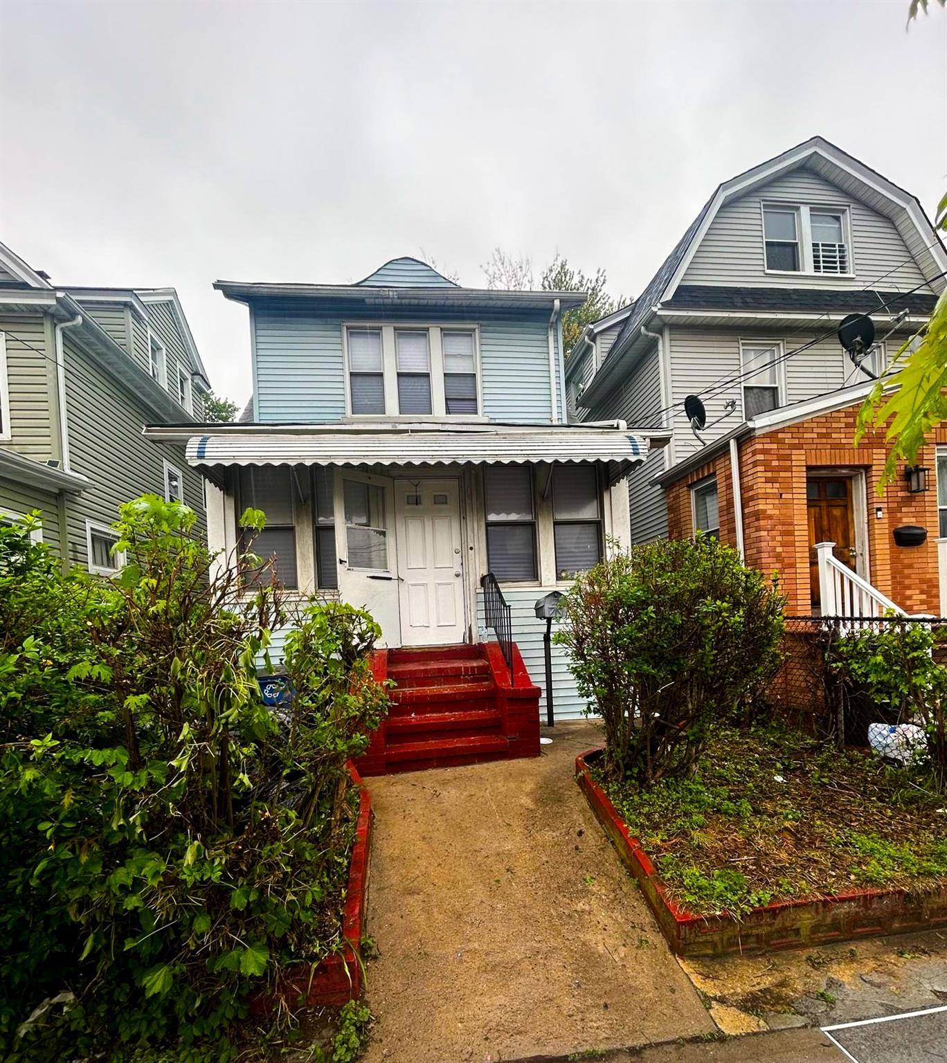 Richmond Hill S., NY 11419,10147 131st ST