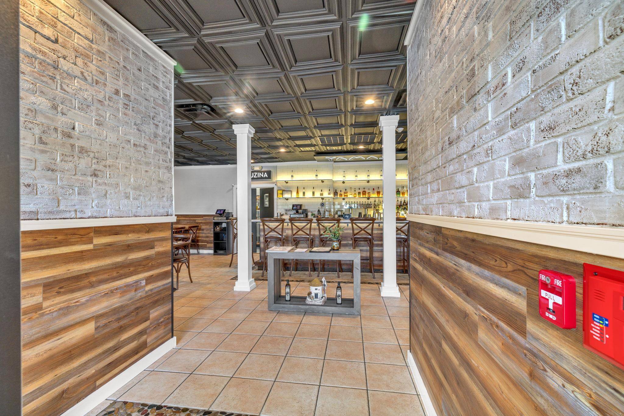 Red Hook, NY 12571,7588 N Broadway