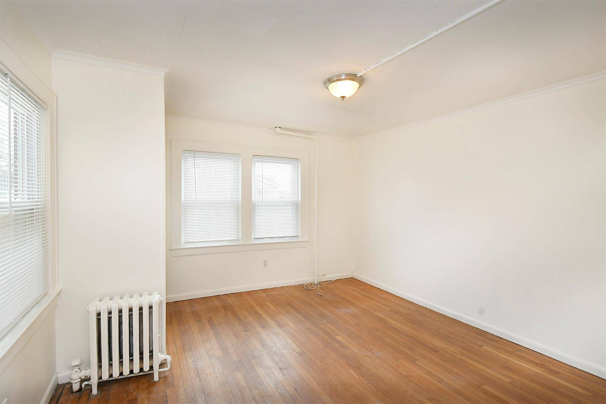 Hicksville, NY 11801,8 Lewis ST #2nd Floor