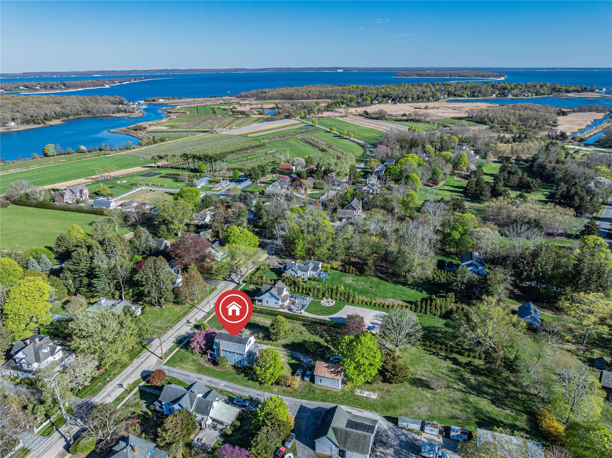 Cutchogue, NY 11935,630 New Suffolk RD