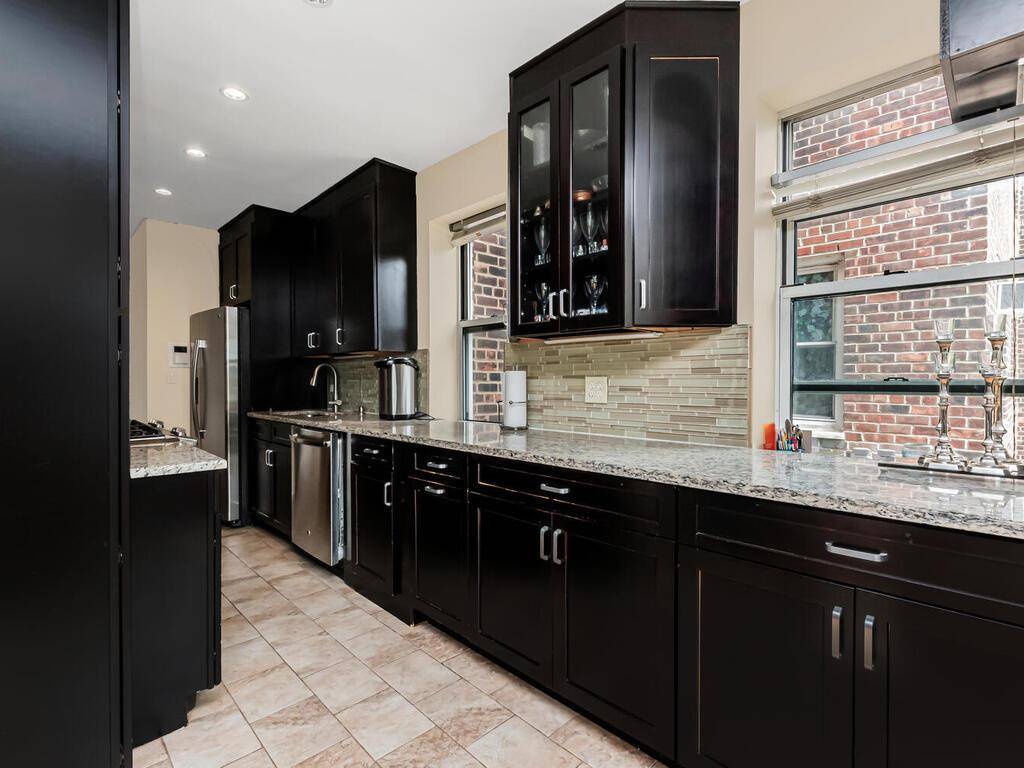 Bronx, NY 10463,3750 Hudson Manor TER #5CW